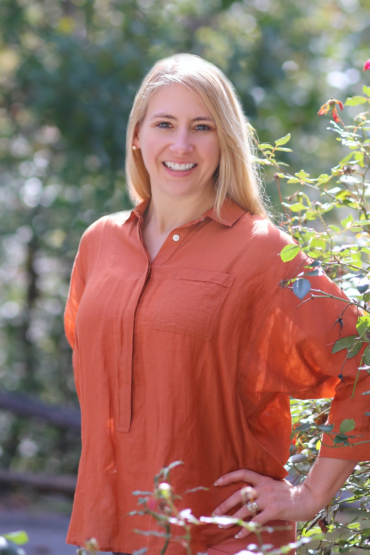 Presenter: Ria Story